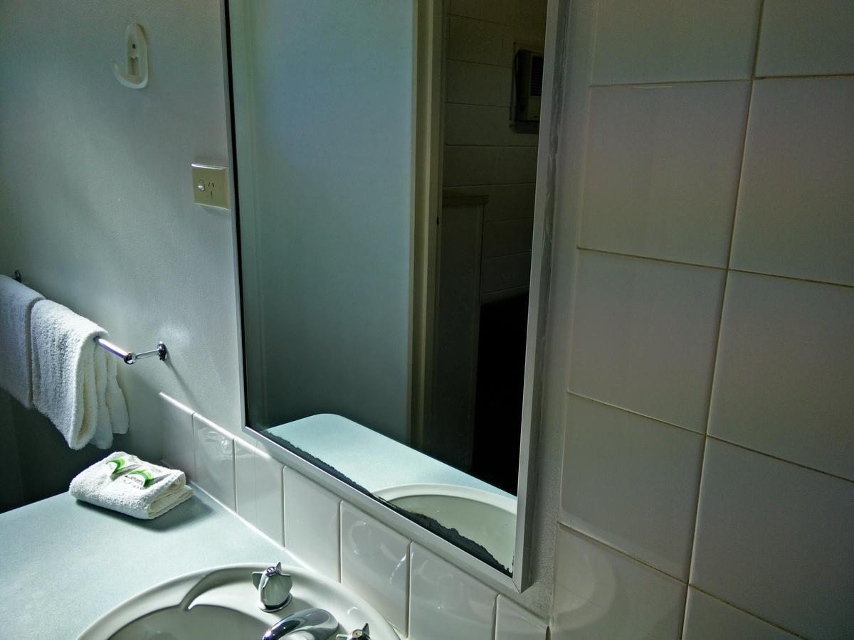 Cairns Motor Inn ภายนอก รูปภาพ