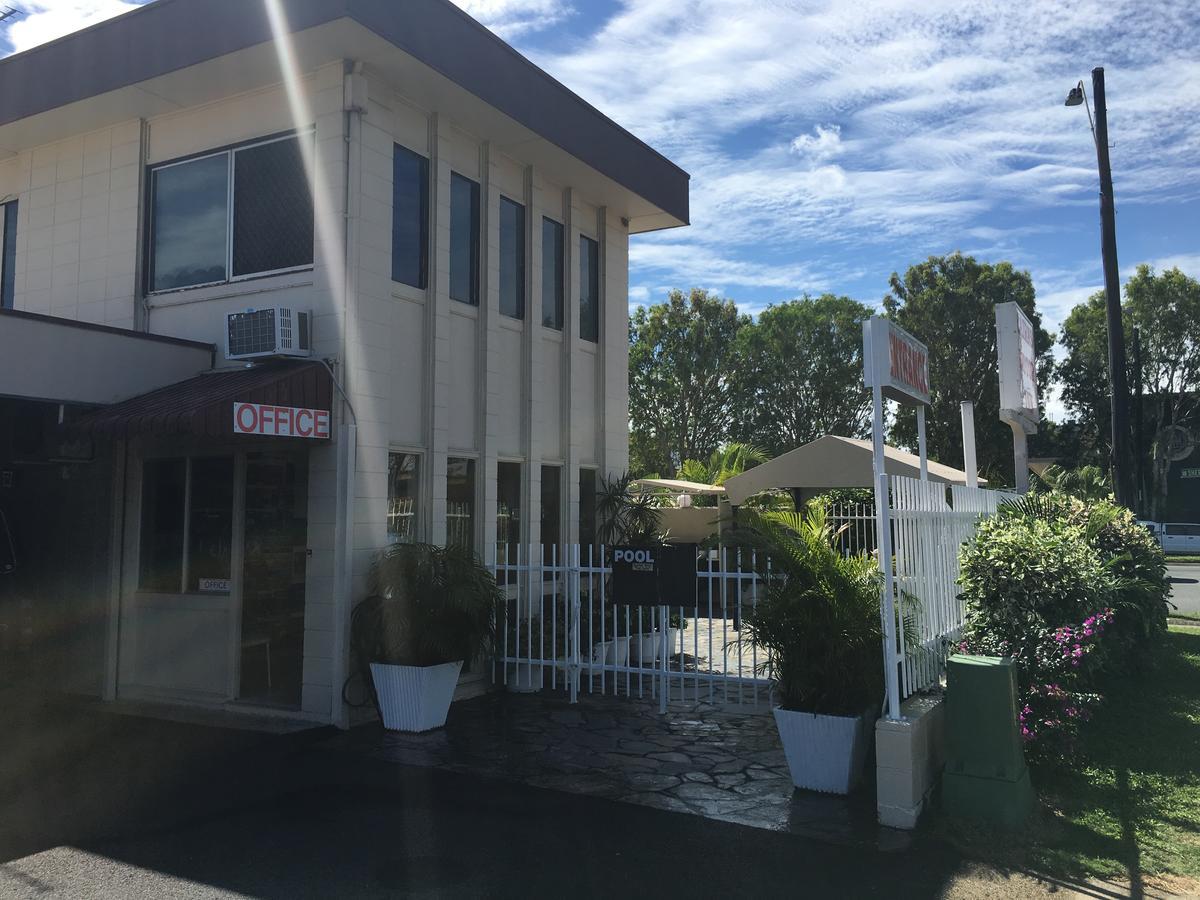 Cairns Motor Inn ภายนอก รูปภาพ