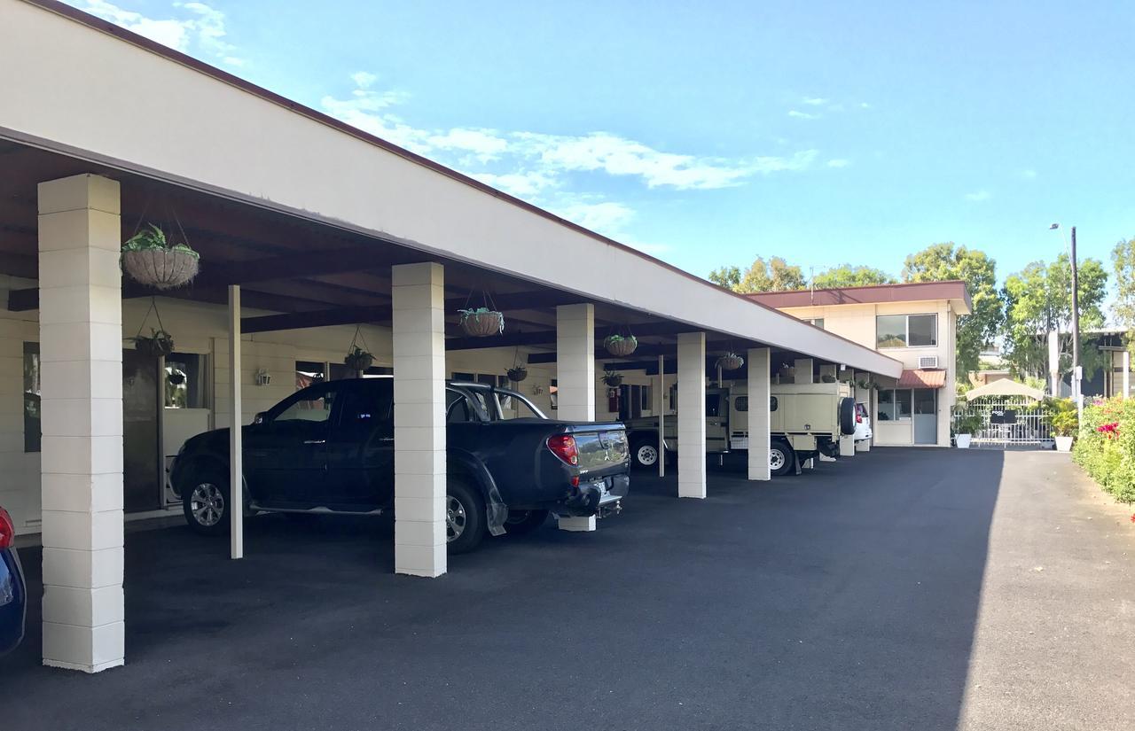Cairns Motor Inn ภายนอก รูปภาพ
