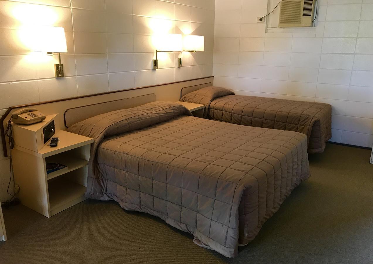 Cairns Motor Inn ภายนอก รูปภาพ