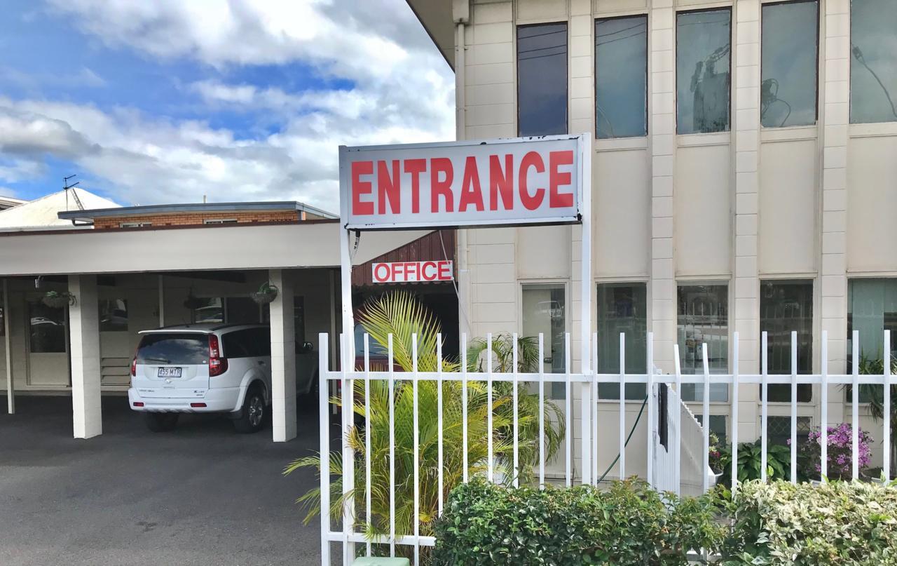 Cairns Motor Inn ภายนอก รูปภาพ